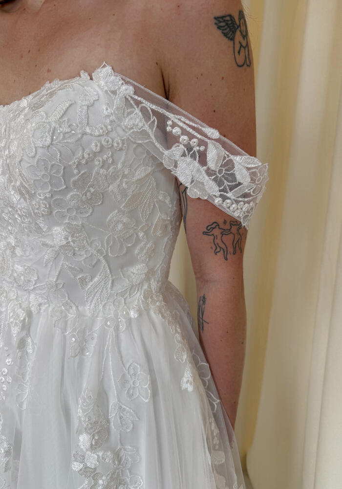 Forget Me Knot Amaia No Plunge | Wedding Dress New Zealand