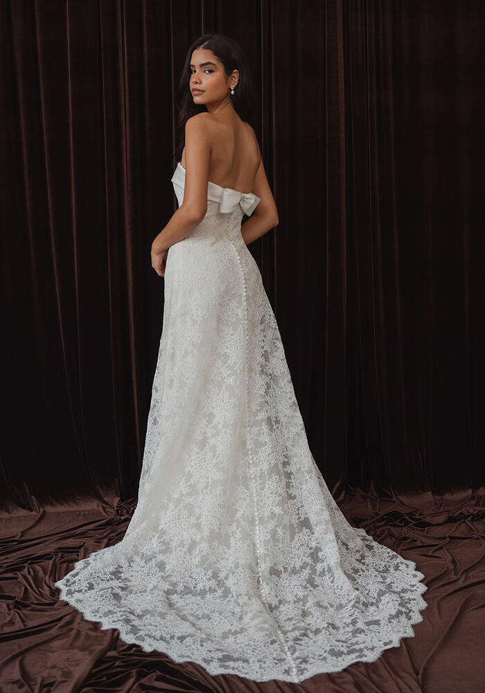 Jenny Yoo Aves Wedding Dress