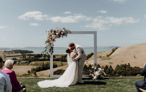 Romantic Outdoor Wedding at Kauri Bay