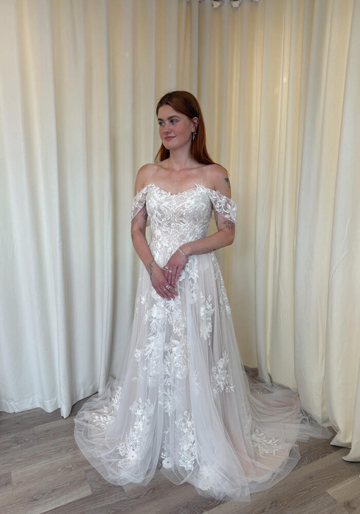 Forget Me Knot Danielle