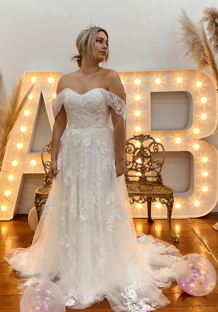 Forget Me Knot Danielle