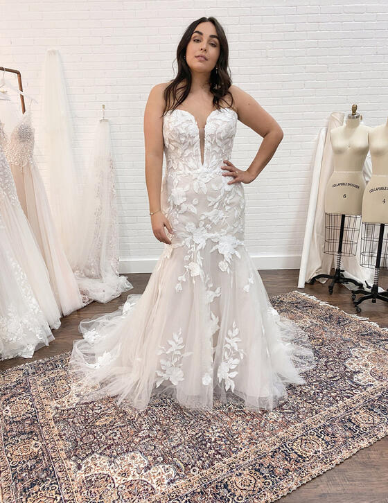Rebecca Ingram Hattie AB16+
