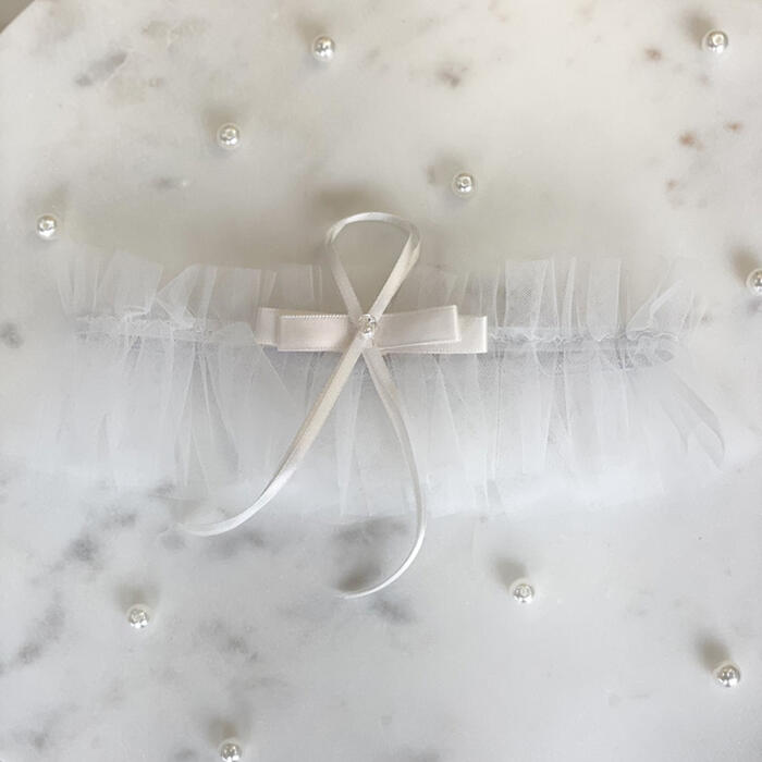 Gathered tulle garter