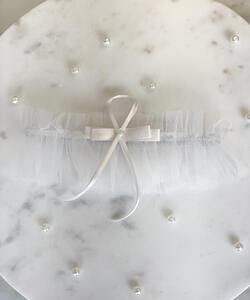 Gathered tulle garter