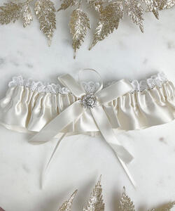 Luxe satin garter