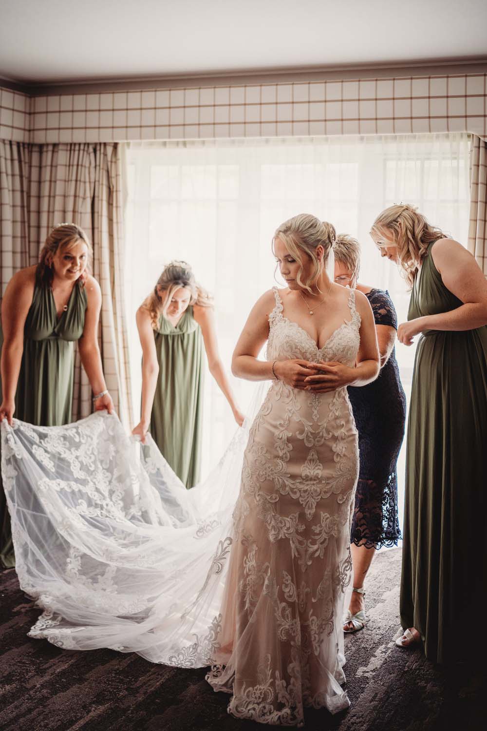 Summer Lake Wedding in Rotorua 