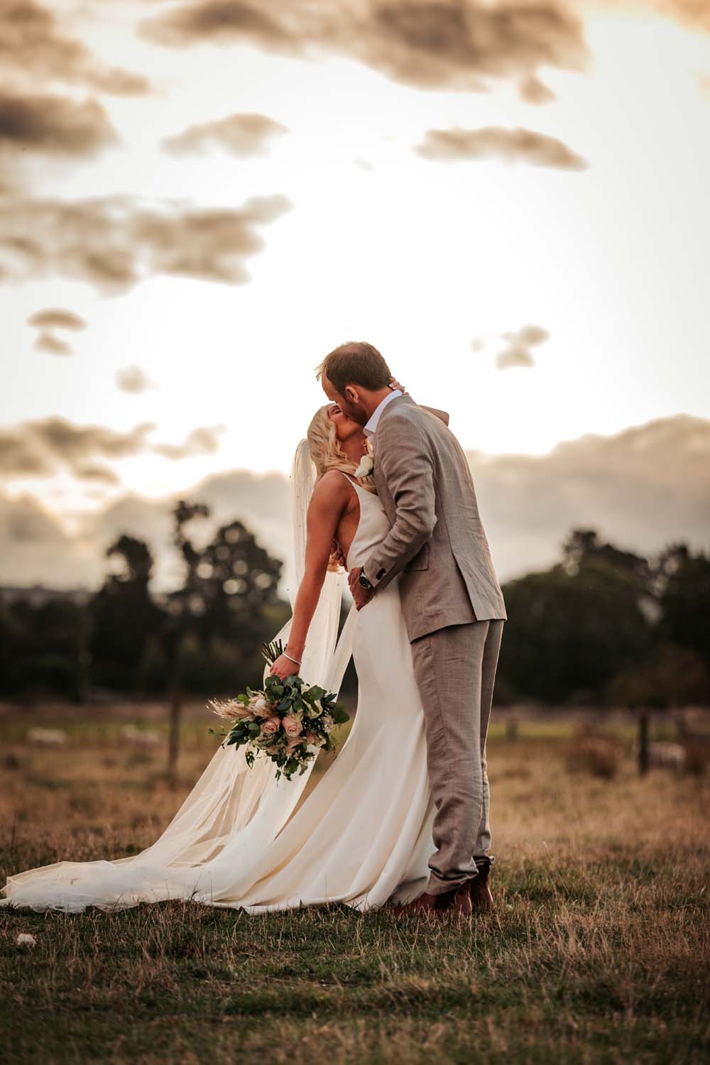 Wonderful Outdoor Wedding in Nelson