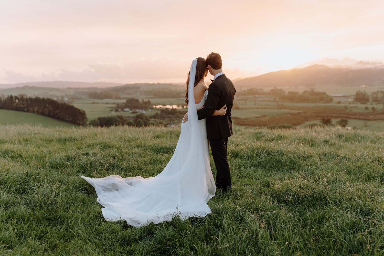 Charming Spring Wedding in Auckland