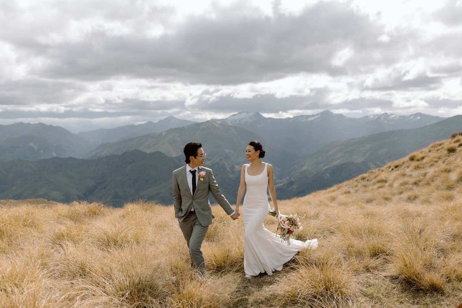 Picturesque Queenstown Lake Wedding