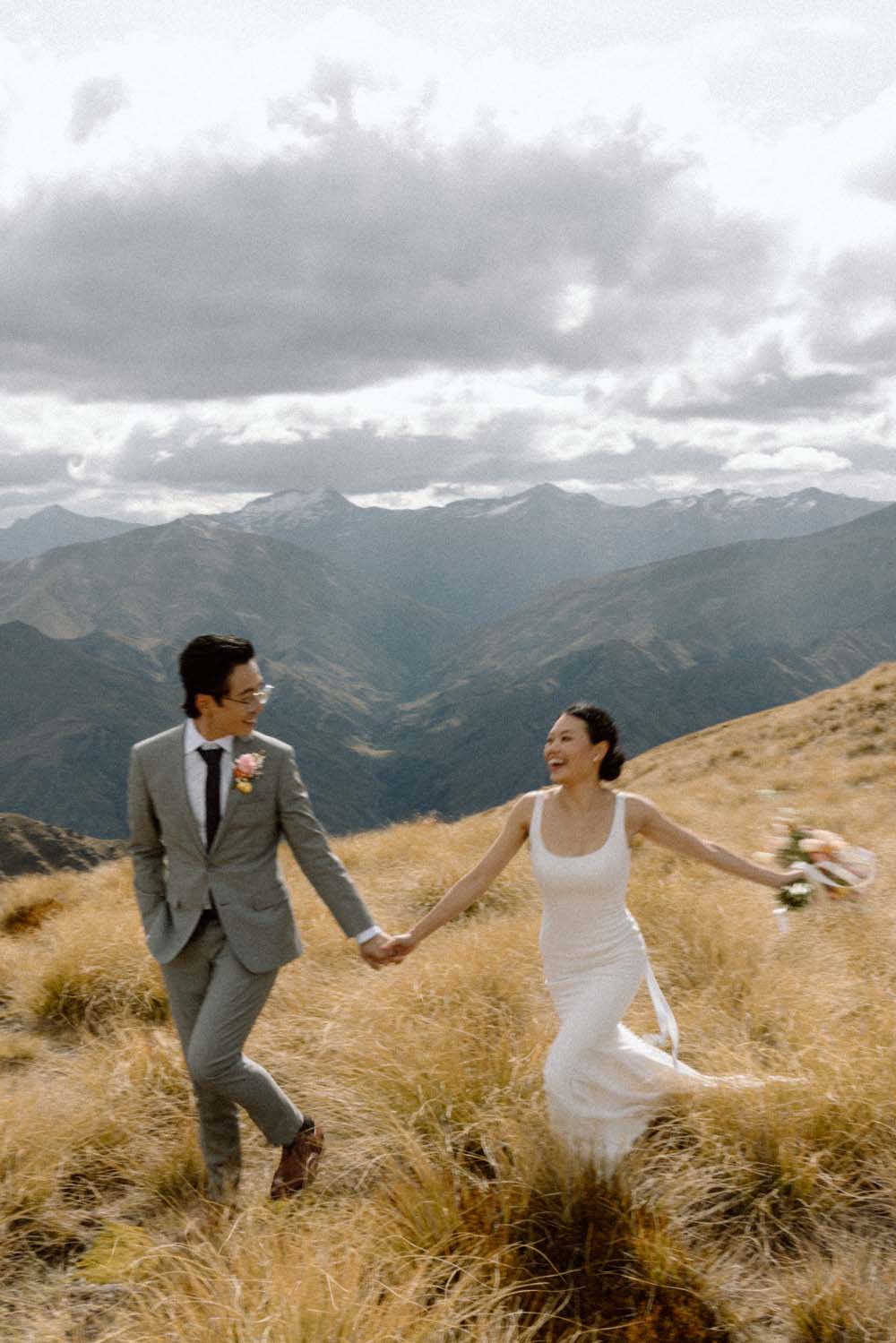 Picturesque Queenstown Lake Wedding