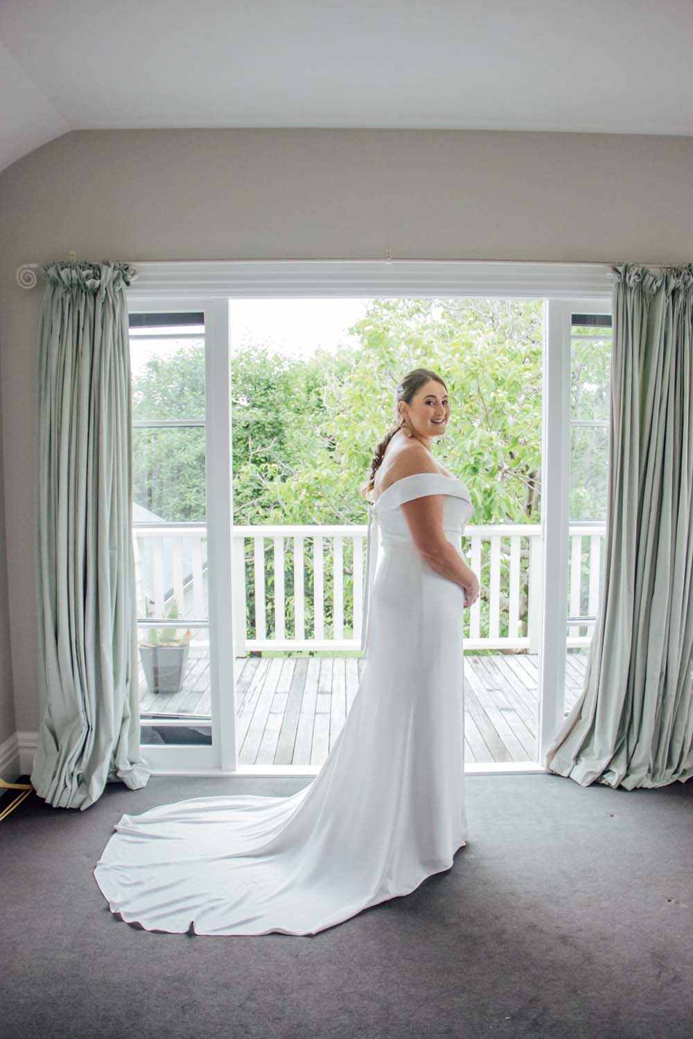 Beautiful Outdoor Wedding in Martinborough