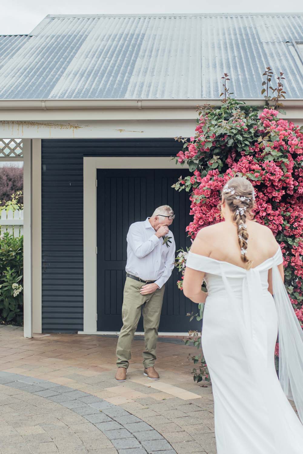 Beautiful Outdoor Wedding in Martinborough