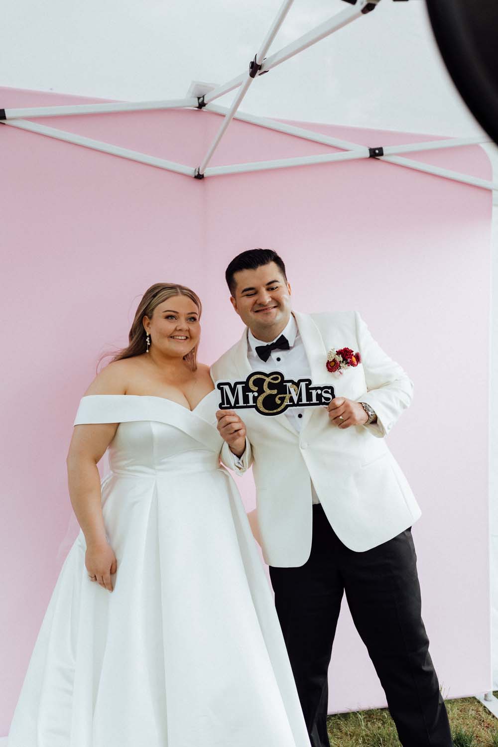 Charming Outdoor Wedding at Meadowood House