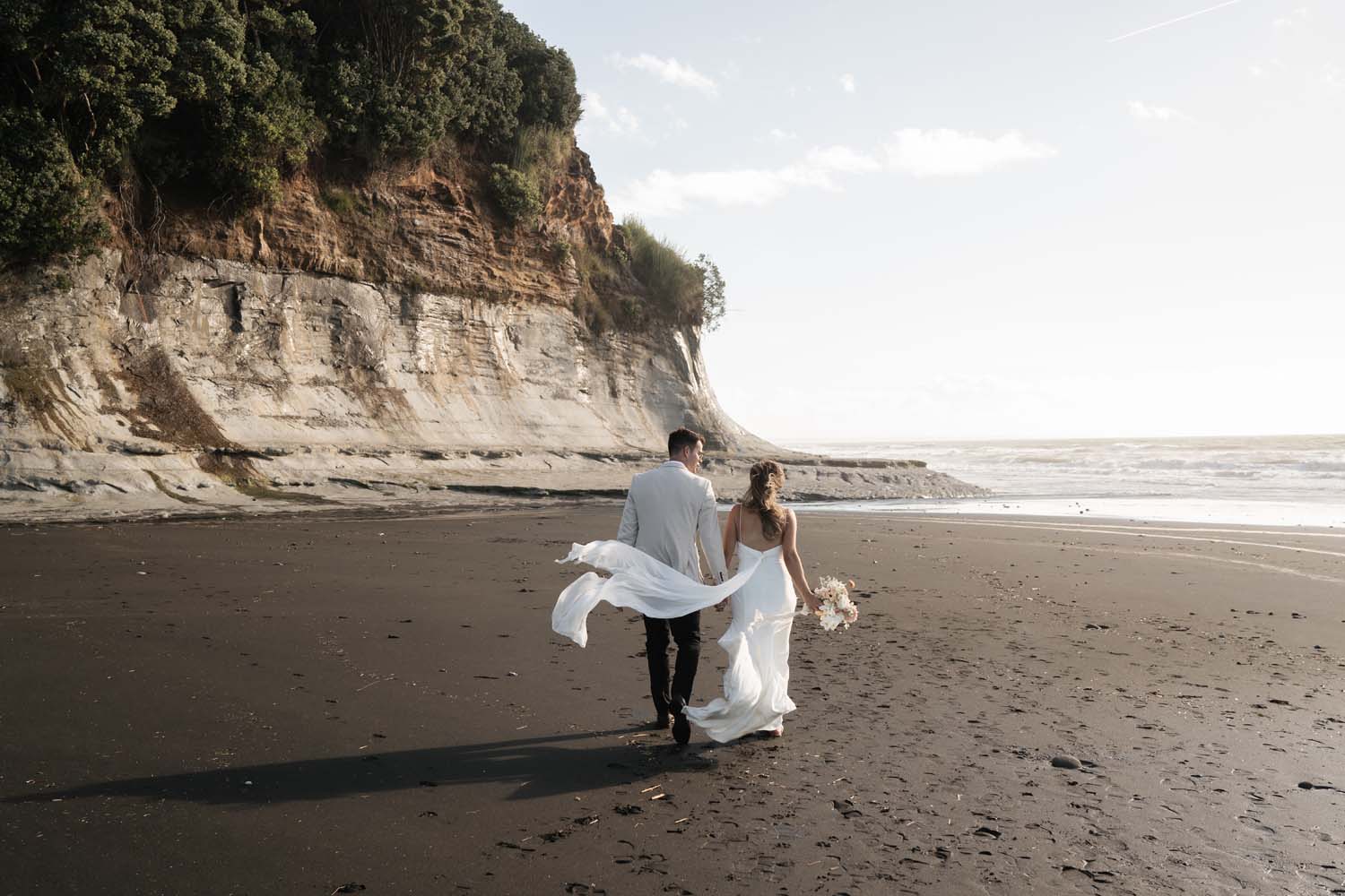 Beautiful Beach Wedding in Taranaki