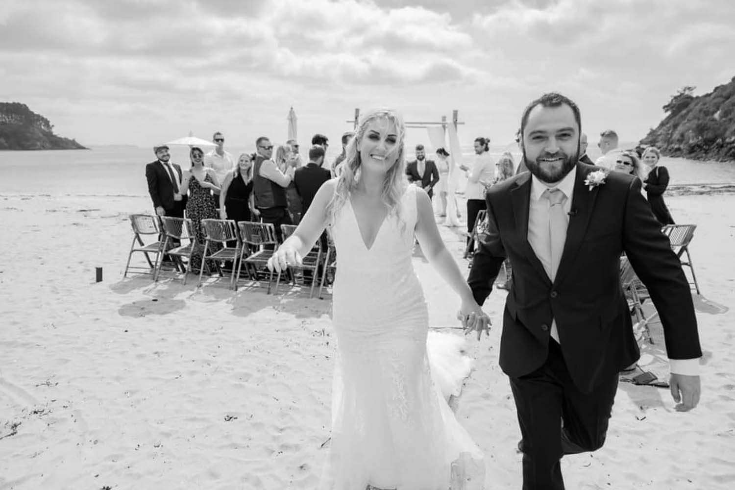 Gorgeous Beach Wedding in Waiheke