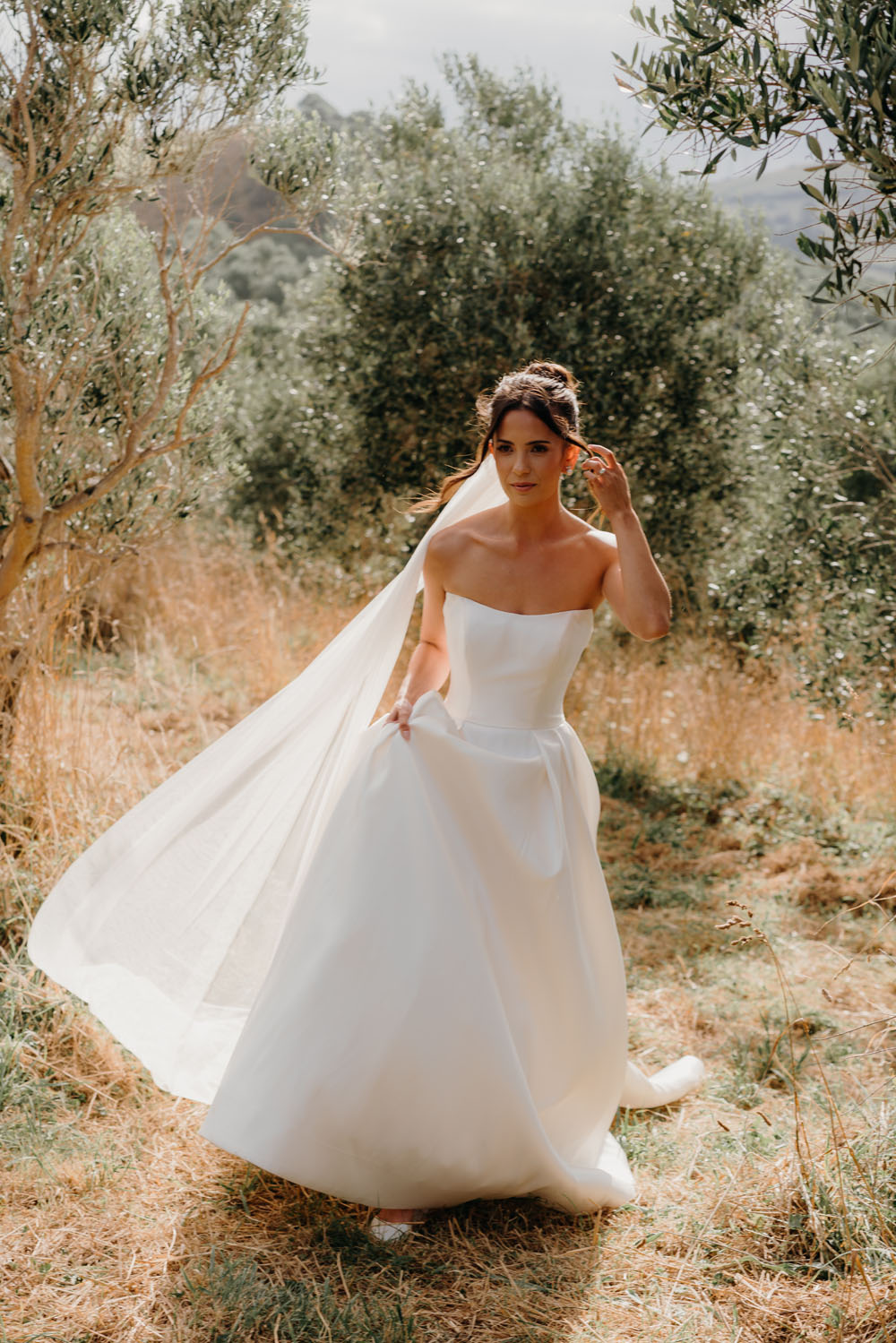 Romantic Auckland Wedding at Bracu Estate