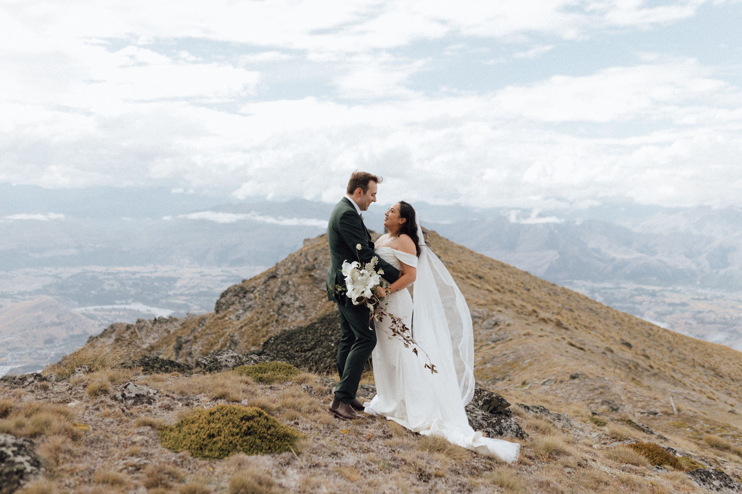 Timeless Queenstown Mountain Wedding