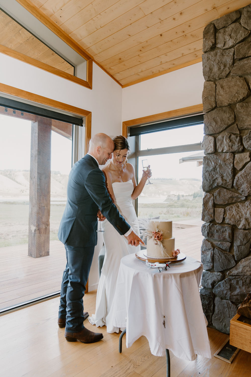 A Scenic Estate Wedding at Montrose Estate