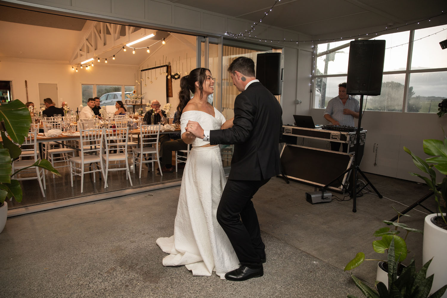 Fun and Cheerful Golf Club Wedding in Raglan