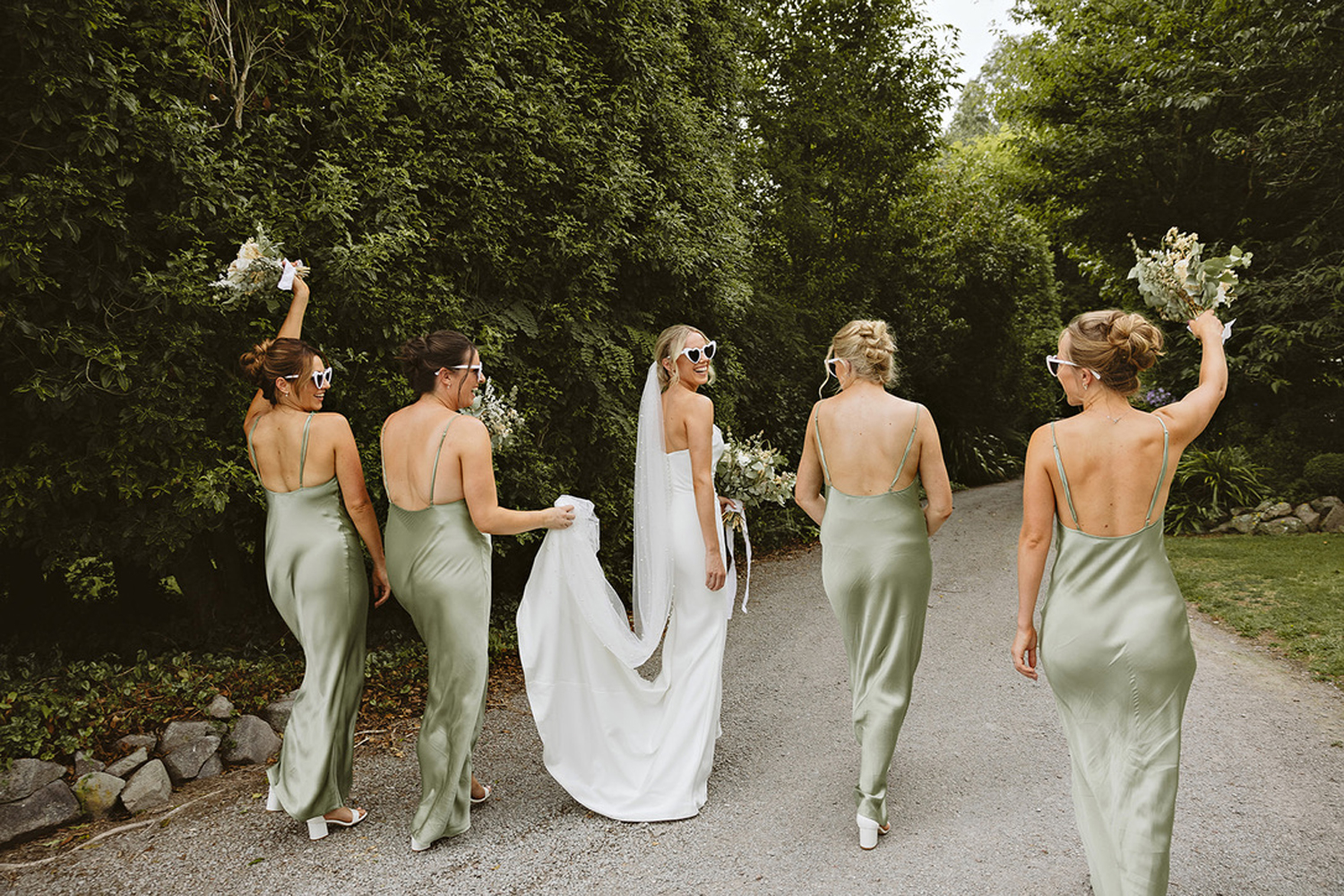 Beautiful Lodge Wedding at Broadlands Lodge