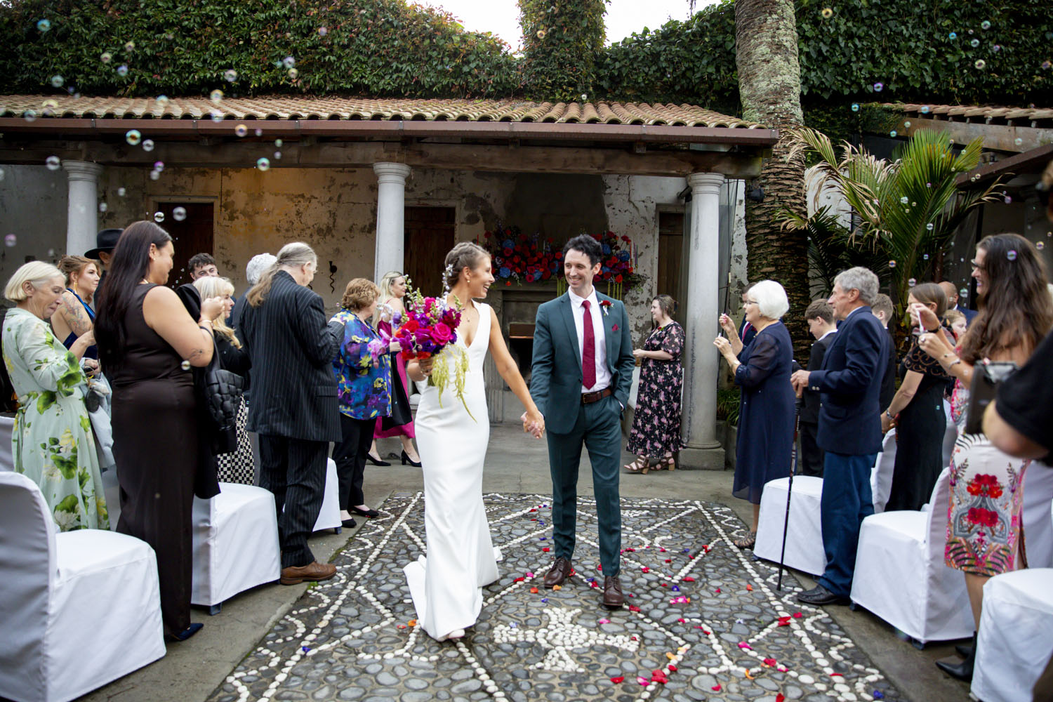 Cheerful Auckland Wedding at Mantells
