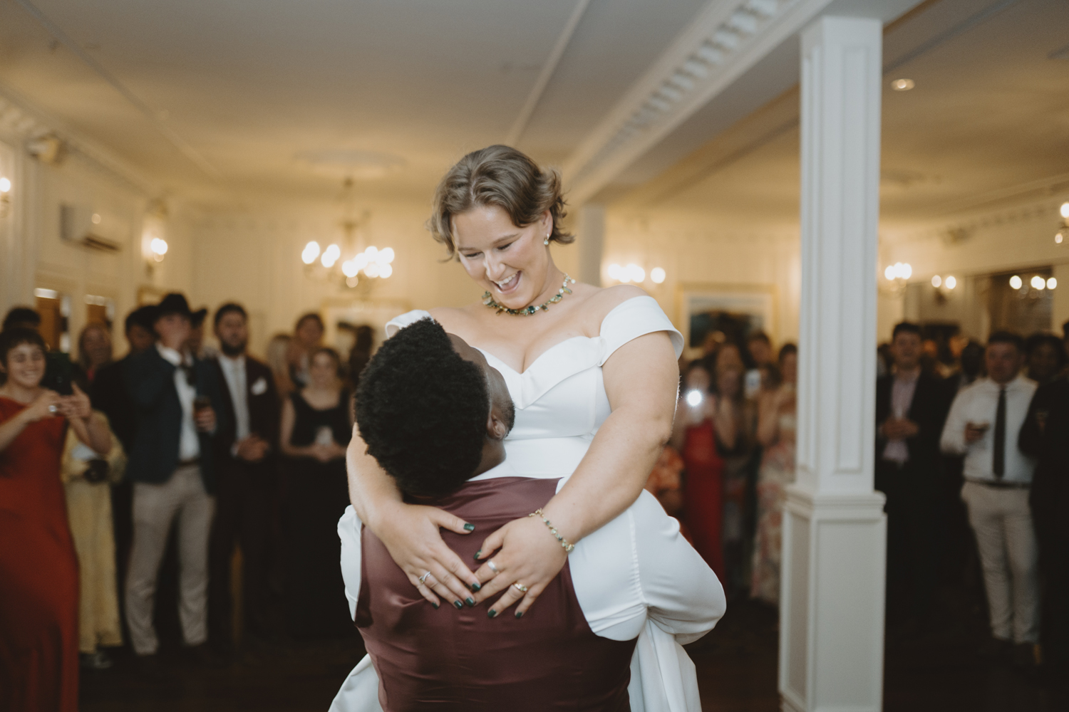 Blissful Waterfront Hotel Wedding in the Bay of Islands