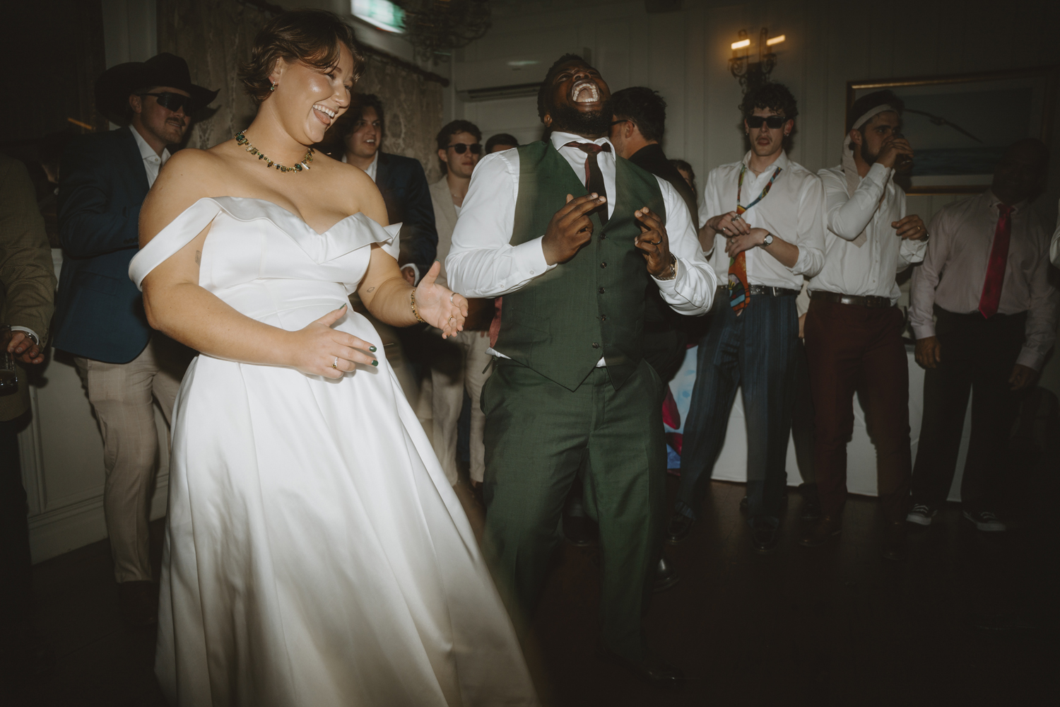 Blissful Waterfront Hotel Wedding in the Bay of Islands