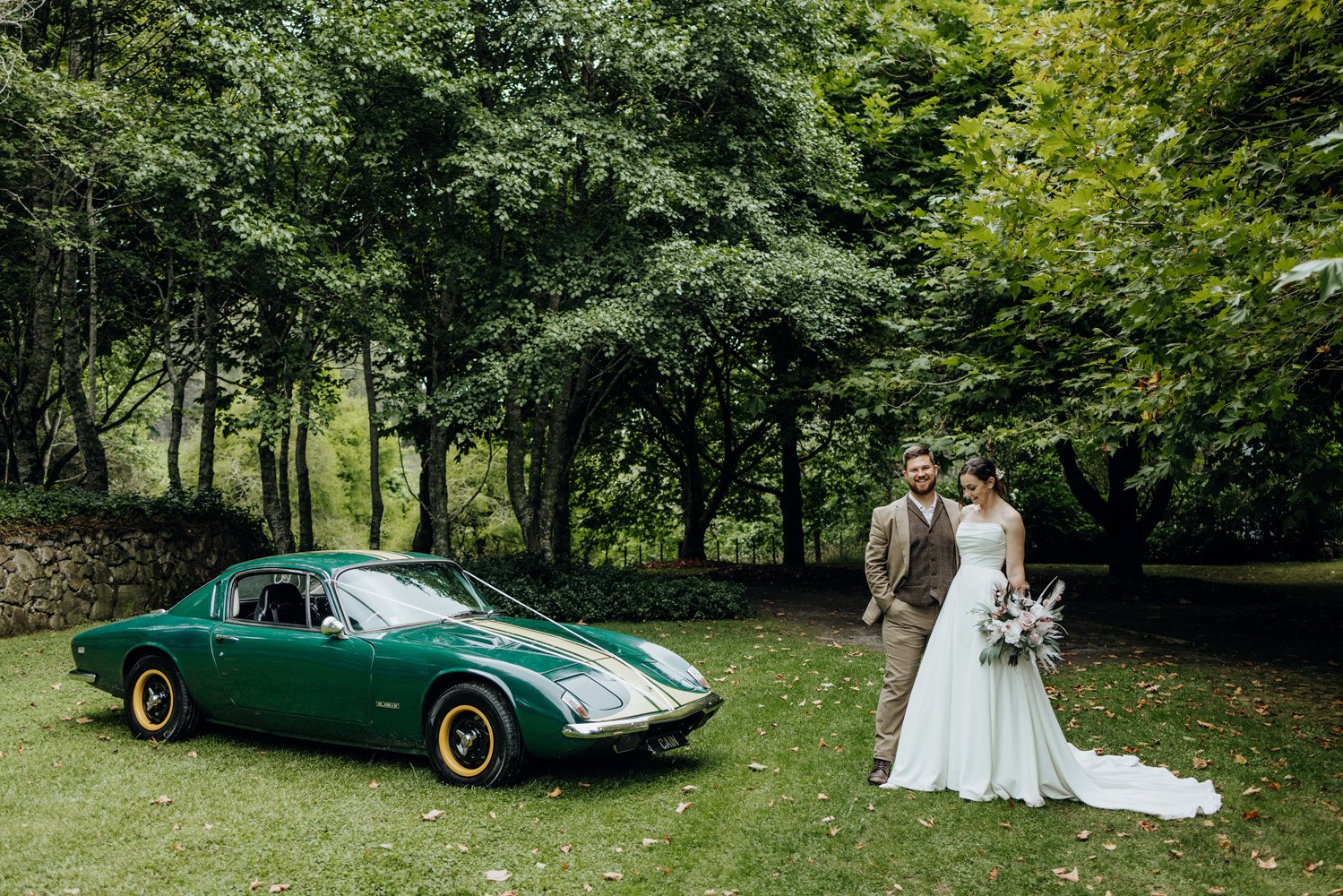 A Beautiful Countryside Wedding at L’Orangerie