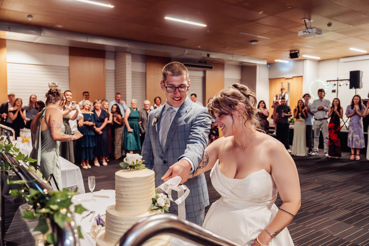 A Classic and Joyful Wedding in Auckland