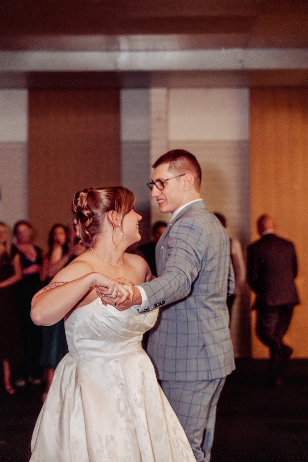 A Classic and Joyful Wedding in Auckland