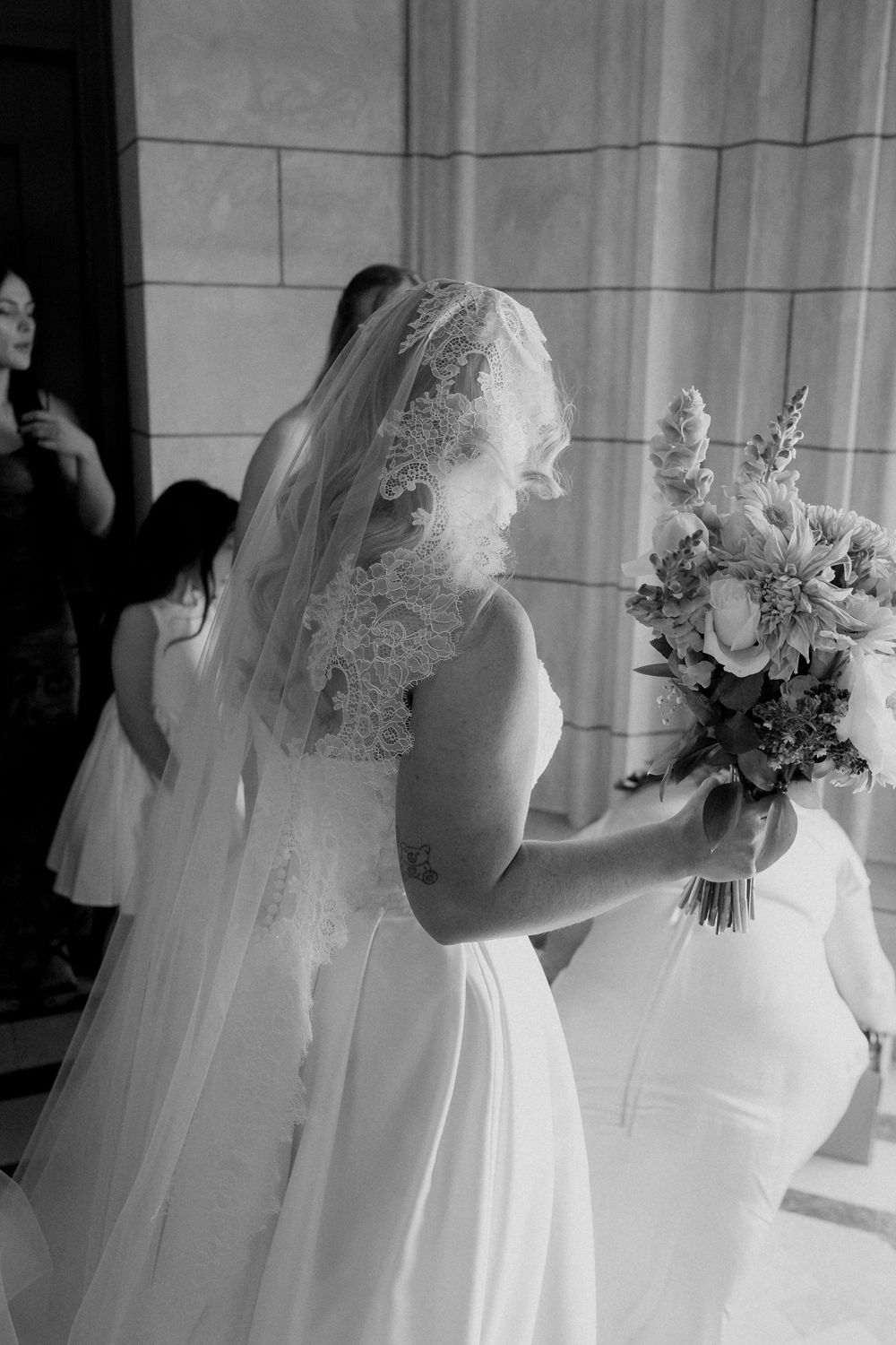 Romantic Church &amp; Estate Wedding in Auckland