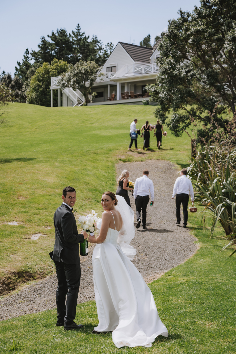 Picturesque Beach Wedding at Orua Beach House