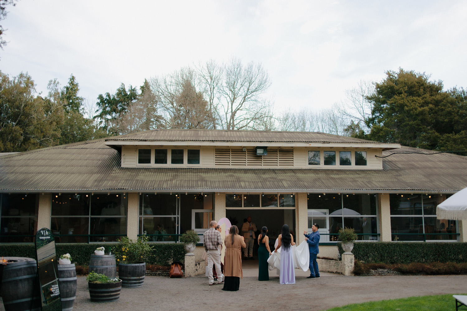 Fun & Vibrant Wedding at Rose & Smith