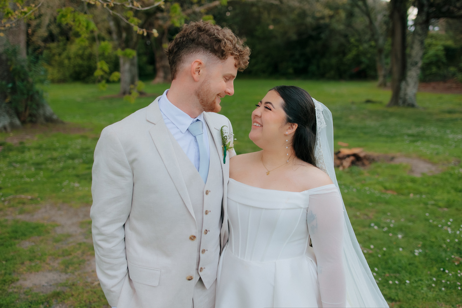 Fun & Vibrant Wedding at Rose & Smith