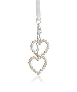 Double pearl heart