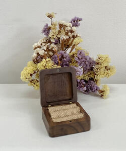 Walnut Ring Box