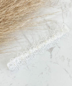 Floral lace garter