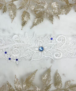 Soft lace garter