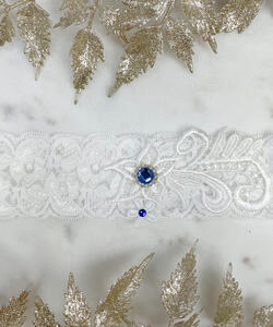 Soft lace garter