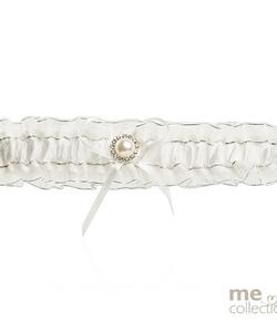 Satin garter with pearl button