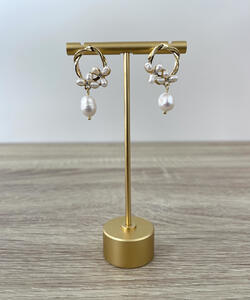 Pearl hoops