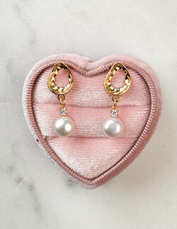 Pearl & gold