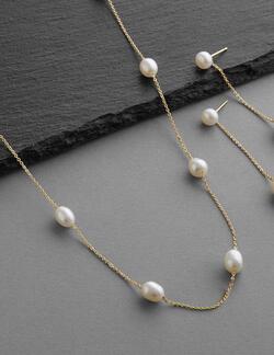 Necklace & earrings