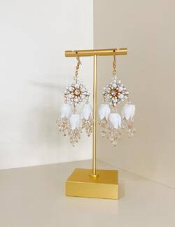 Enamel flowers