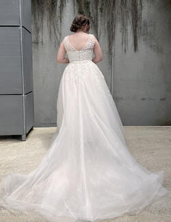 Forget Me Knot Pieter | Wedding Dress New Zealand