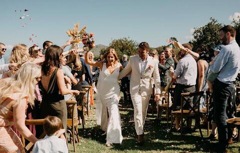 Stunning Sunny Beach Wedding in Gisborne