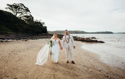 Dreamy and Fun Wedding at Baylys' Farm