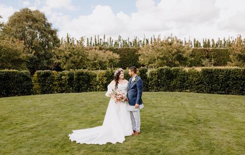 Idyllic Outdoor Wedding in Auckland