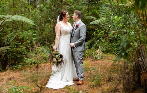 Vibrant Forest Wedding at Kumeu Valley Estate