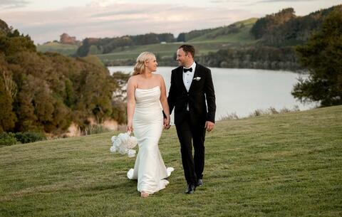 Picturesque Lodge wedding at Jakama Lodge